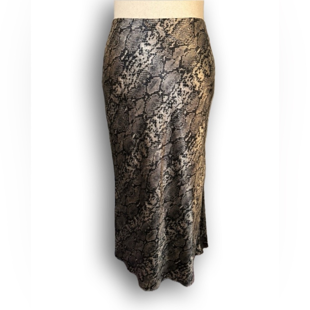 Versona Animal Snake Print Satin Pencil Skirt